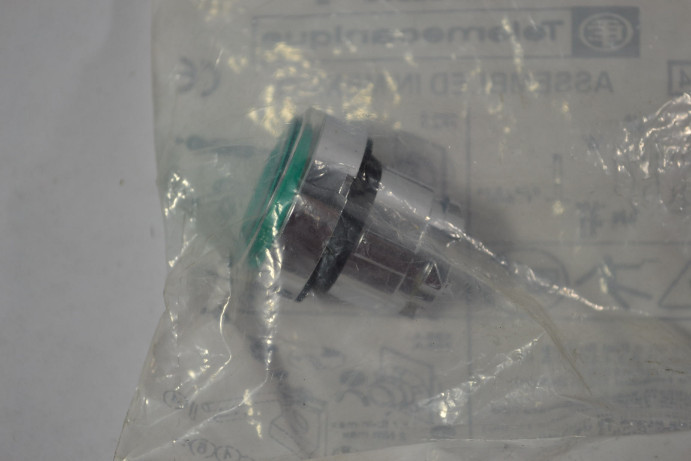Telemecanique ZB4-BW333 Green Pushbutton Head ! NWB !