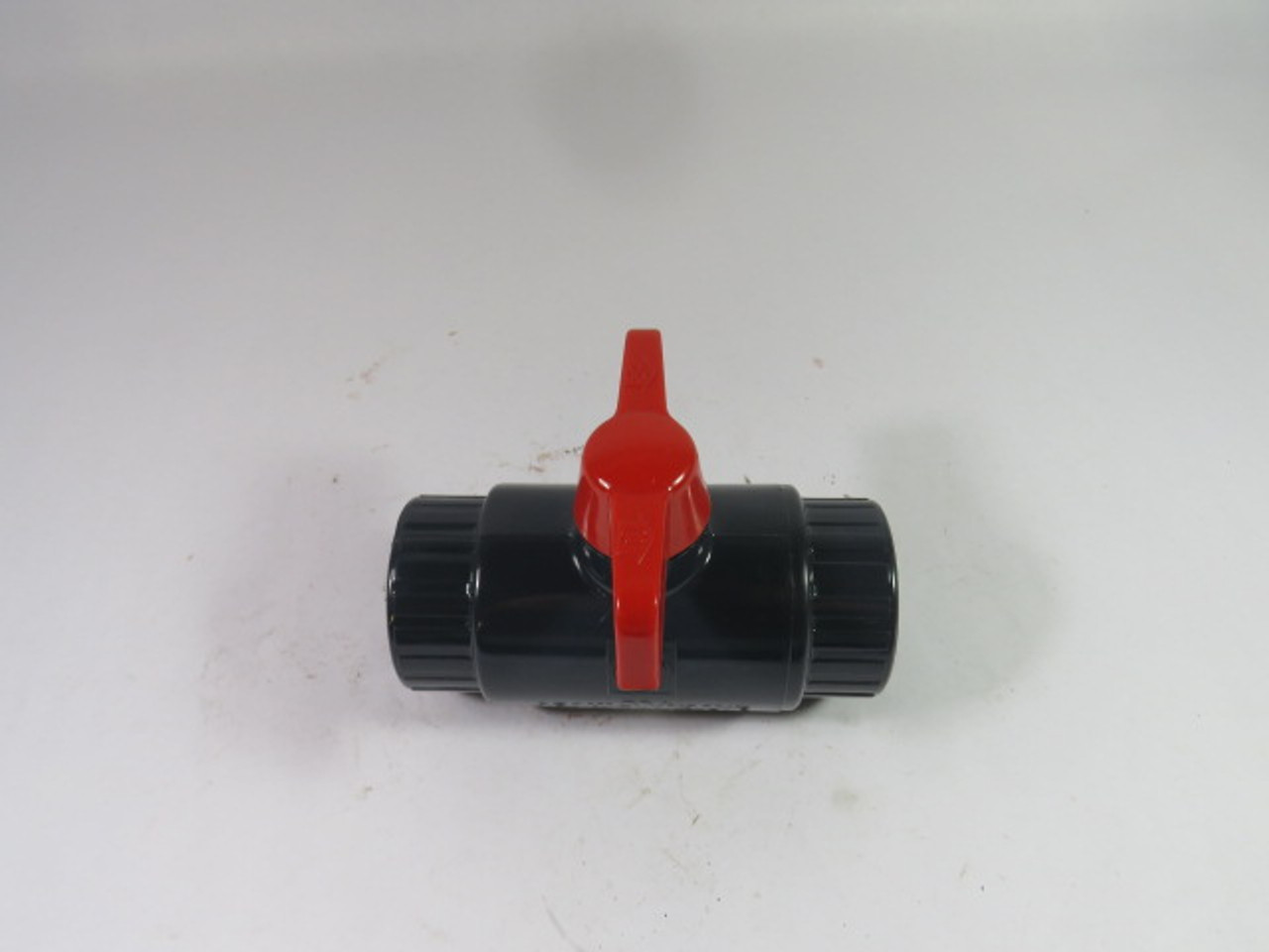 Chemline Type C Compact Ball Valve 150PSI @ 20DEG C 1-1/2" USED