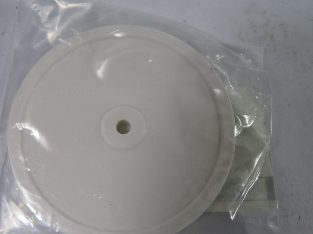 Telemecanique RF30 (17301) 3" Reflector for Photoelectric Sensor ! NWB !