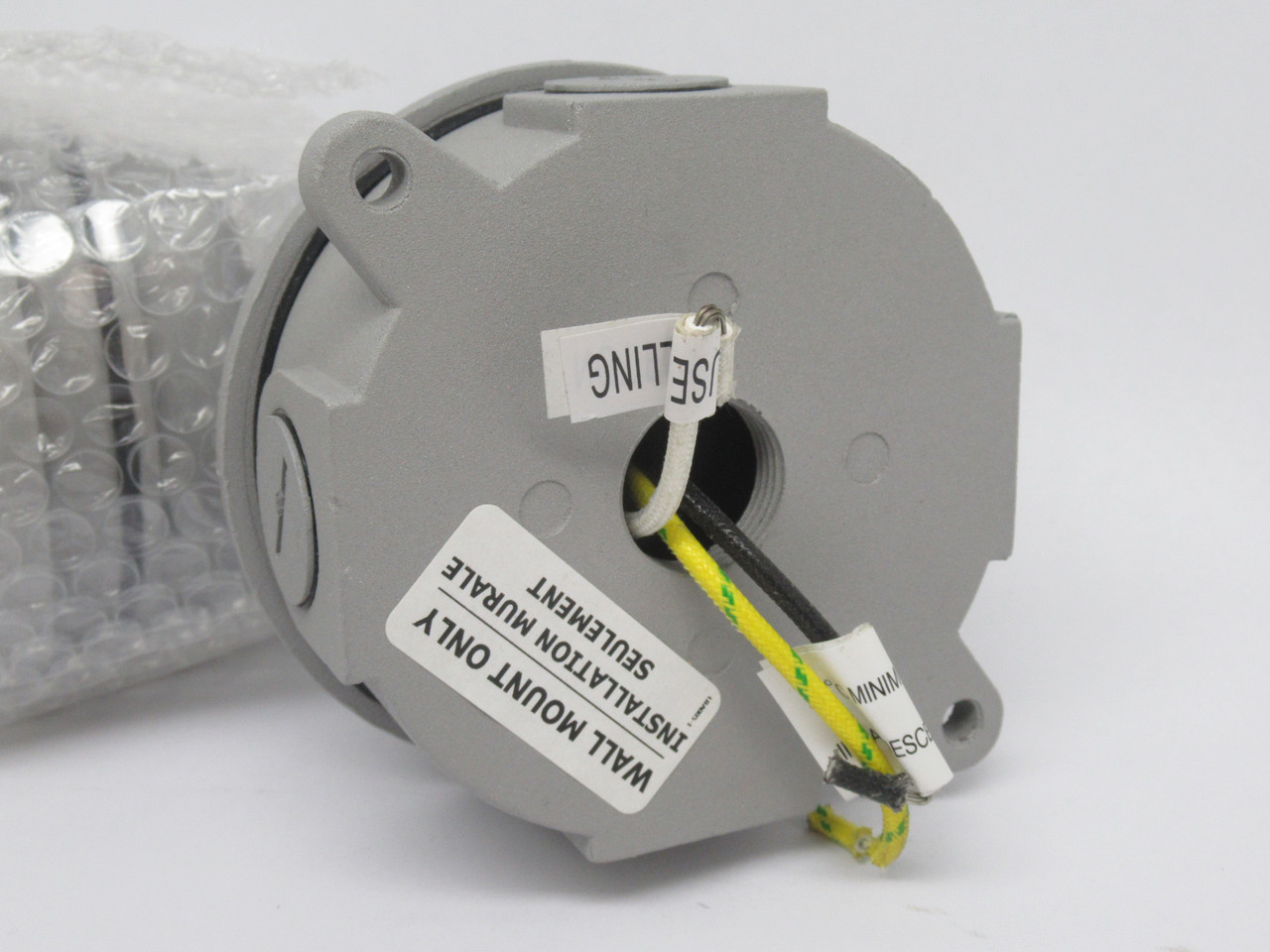 Stanpro SVP-N0100-A-WB-05/NL Industrial Right Angle Safety Light Housing NEW