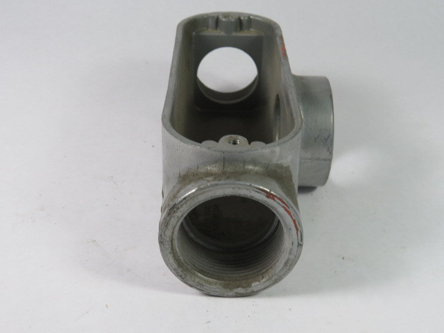 Killark OT-5 Conduit Body T-Style 3-Hub 1-1/2" USED