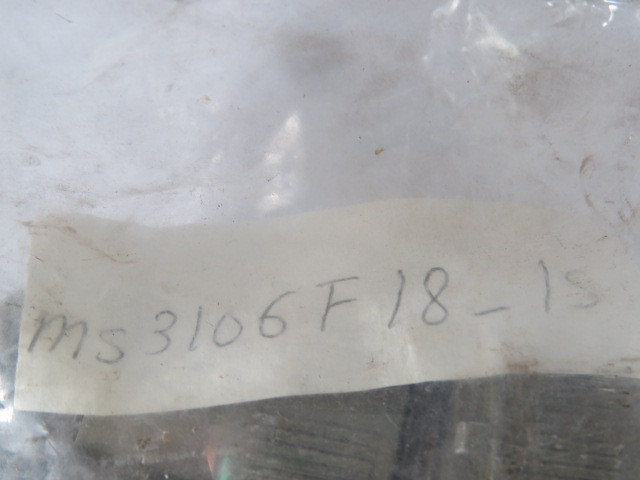 Itt Cannon MS3106F18-1S Circular Connector 10-Contacts NWB