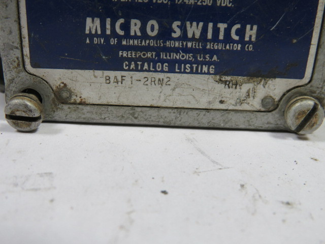 Honeywell BAF1-2RN2 Limit Switch Top Roller USED