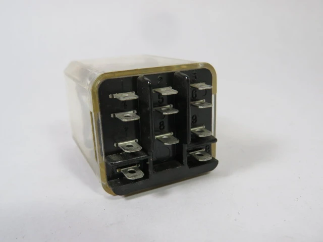 Potter & Brumfield KUP-14A11F-120 Relay 120 Volt 50/60 Hz USED