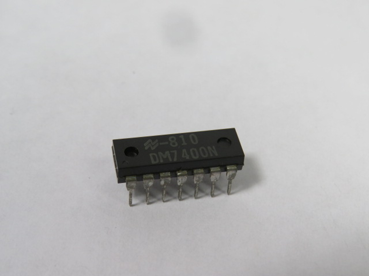 National DM7400N 2-Input Quad nand Gates IC Chip USED