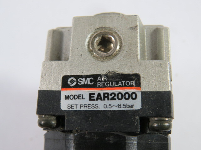 SMC EAR2000 Air Regulator Unit W/ Gauge 800l/min 0.5-8.5bar G1/4" USED