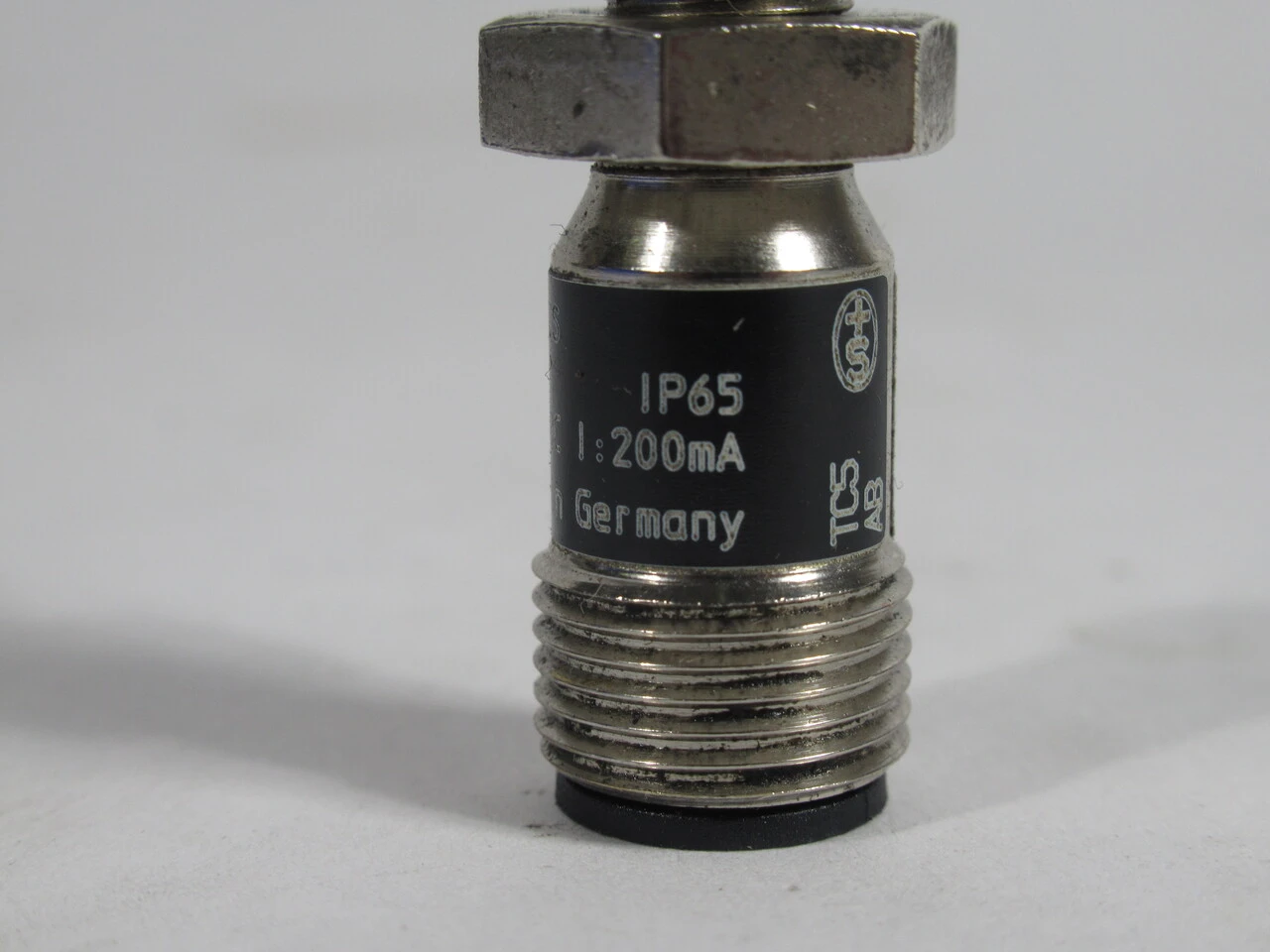 IFM IFA3004-BPKG/US Proximity Sensor 250mA10-36VDC 4mm IF5579 USED