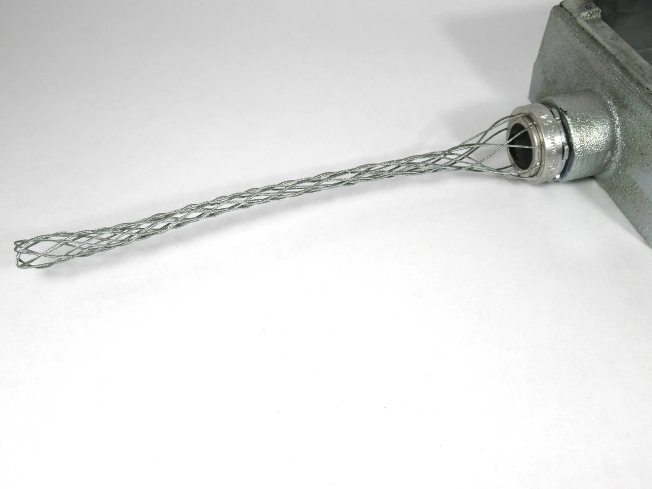 Appleton FSC-2-75 Malleable Cast Iron Conduit Box 3/4" Hub USED
