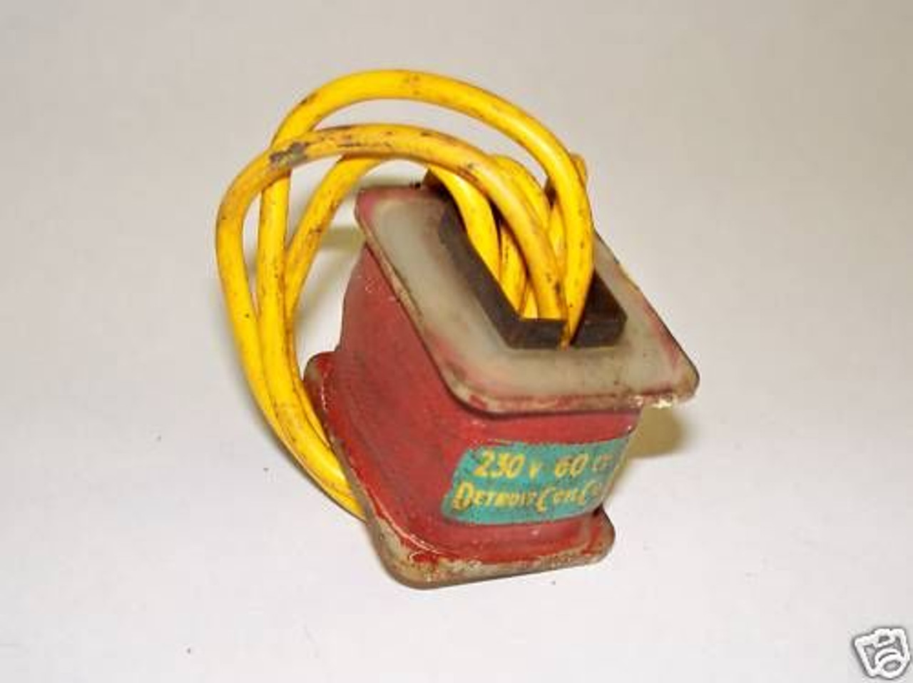 DETROIT COIL CO 9-01 9R-10 Coil 230V/60  USED