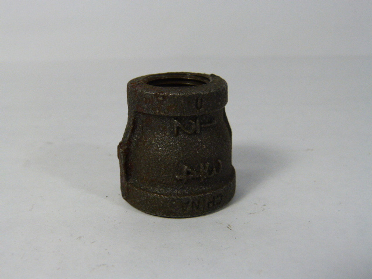 Aqua-Dynamic 5521-343 Black Iron Reducer Coupling 3/4 x 1/2 Female Thread USED