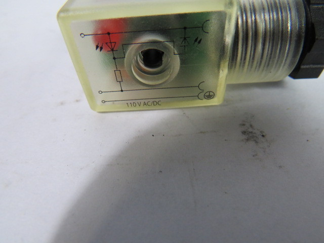 Norgren 54934-02 Cable Grip Connector USED