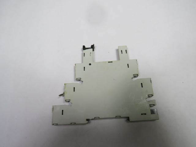 Allen-Bradley 700-HN165 Terminal Relay Socket SER. A 6A 250V USED