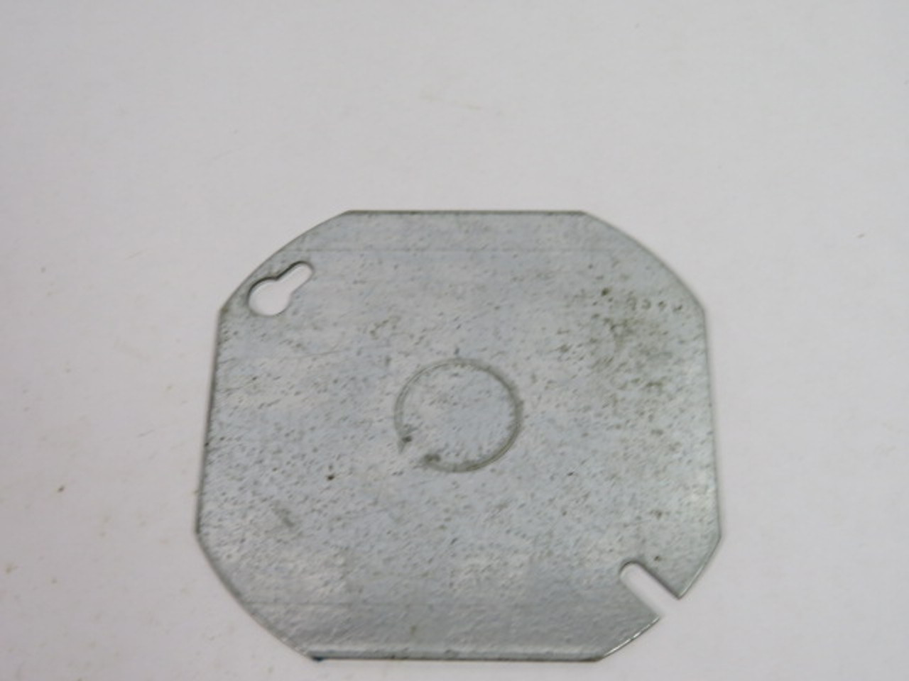 Raco 50169007242 4" Blank Octagon Cover w/ 1/2" Knockout ! NOP !