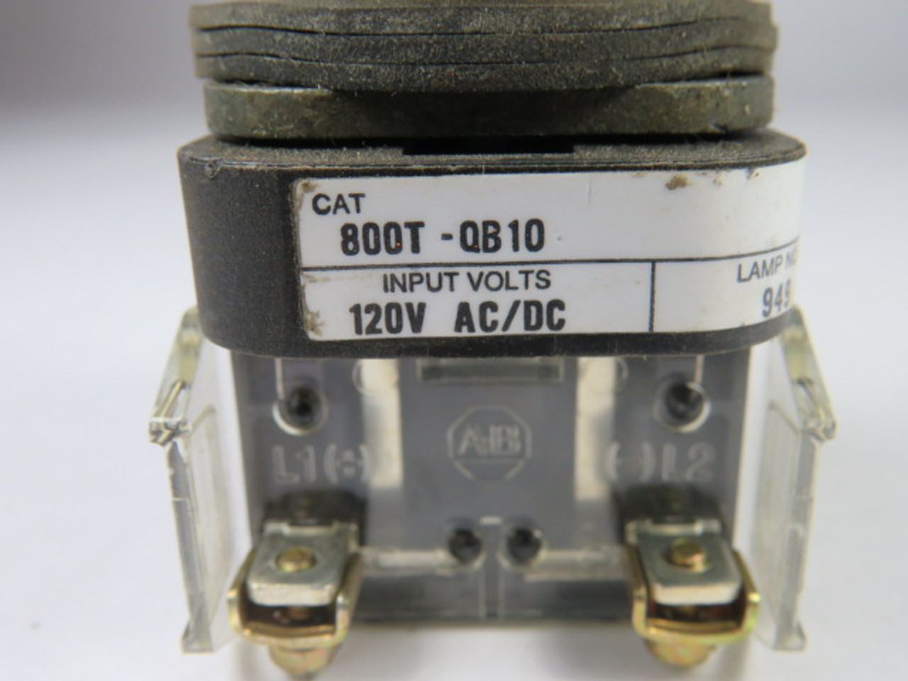 Allen-Bradley 800T-QB10R Push Button Illuminated Red 1NO 1NC 120V USED