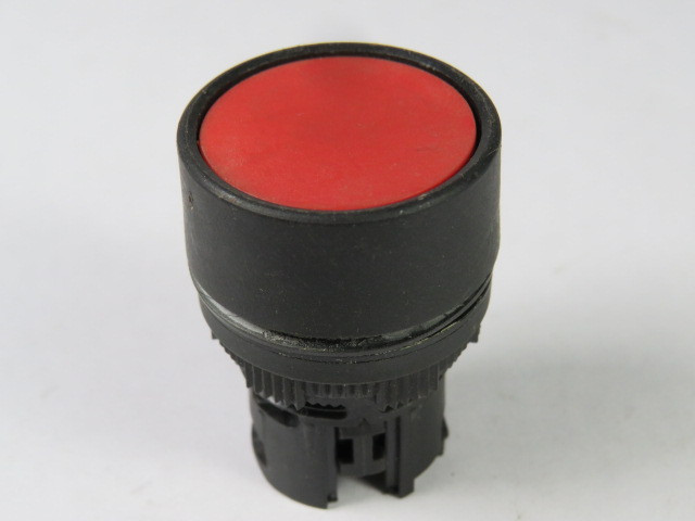 Allen-Bradley 800EP-F4 Push Button Red Flush Head USED