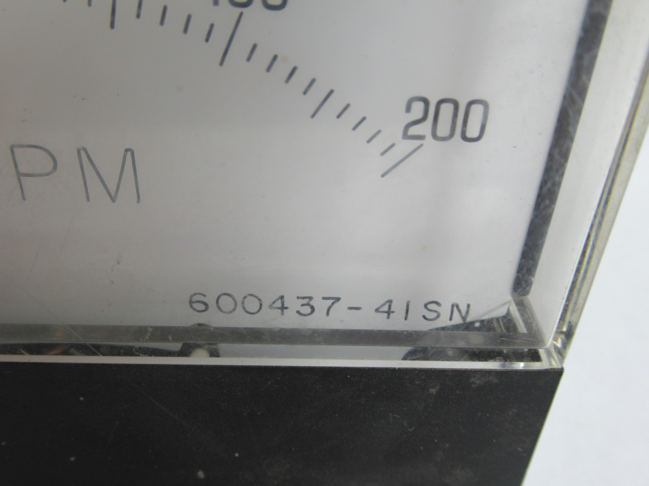 Yew 600437-4ISN FPM Meter 0-200FPM 3" Diameter USED