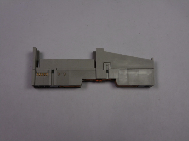 Allen-Bradley 1734-MB Ser A Rev. A01 Input/Output Mounting Base Din Rail USED