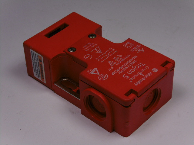Allen-Bradley 440K-T11089 Trojan 5 Safety Switch USED