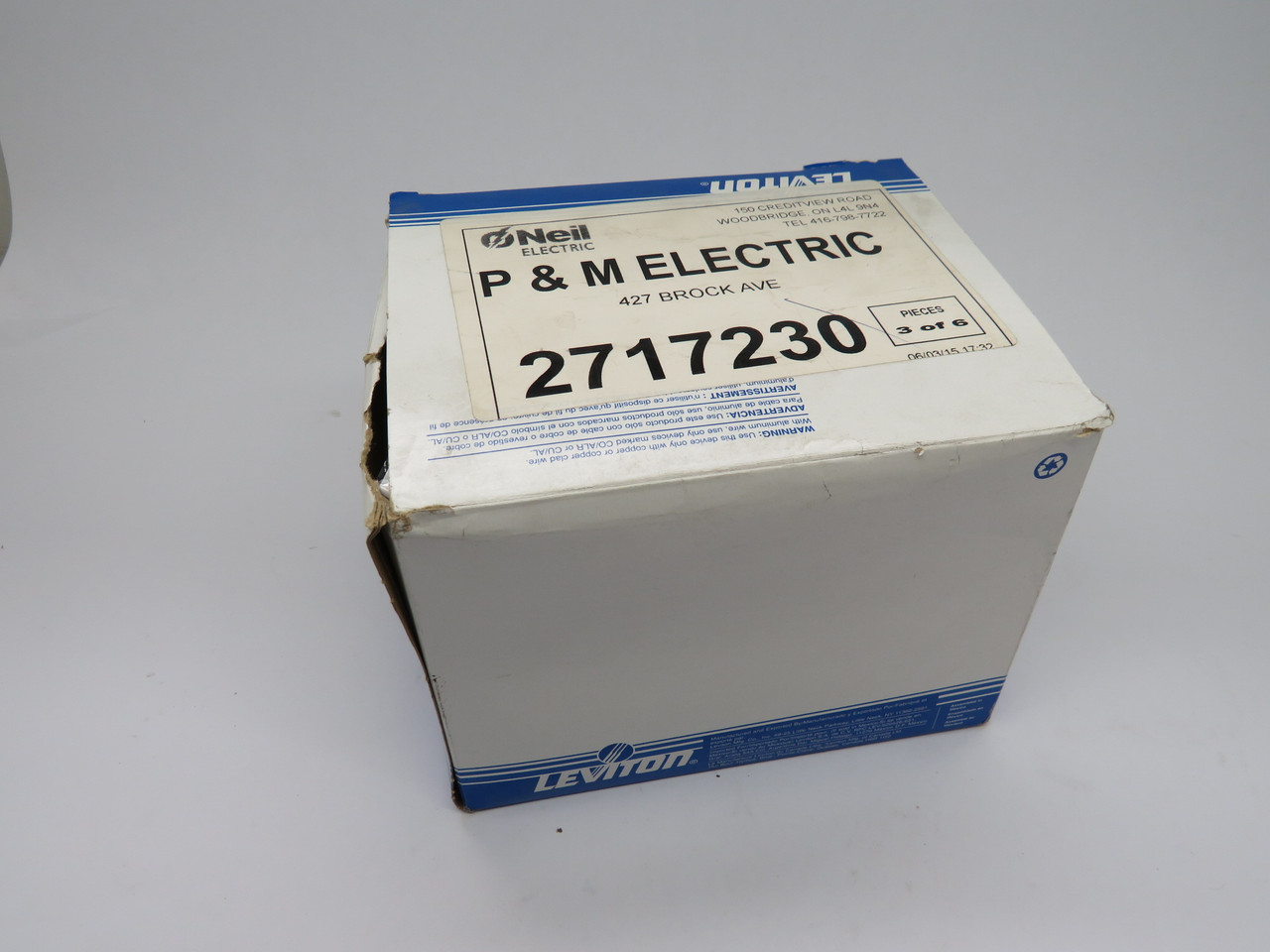 Leviton 80409-NW 2-Gang Thermoplastic White Wall Plate Lot of 24 DAMAGED BOX NEW