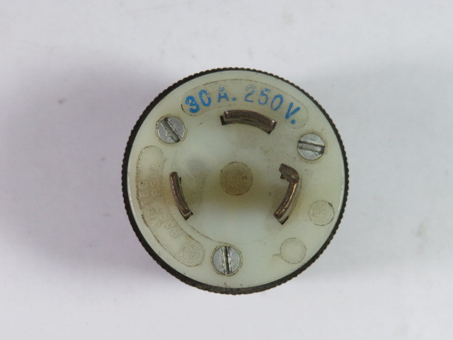 Hubbell 2621 Twist-Lock Plug 30A 250V 3W 2P USED