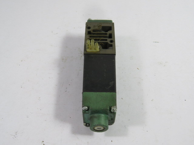Numatics 082SA43AM Solenoid Valve 24VDC 0.25A 150PSIG USED