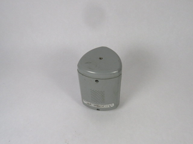 Edwards 102TBS-G1 Pipe Mount Terminal Base 24 Vdc 7.5 Amp USED