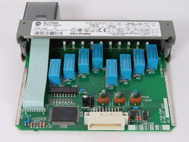 Allen-Bradley 1746-OW8 Series A Output Module 5-265VAC 50/60Hz NO DOOR USED