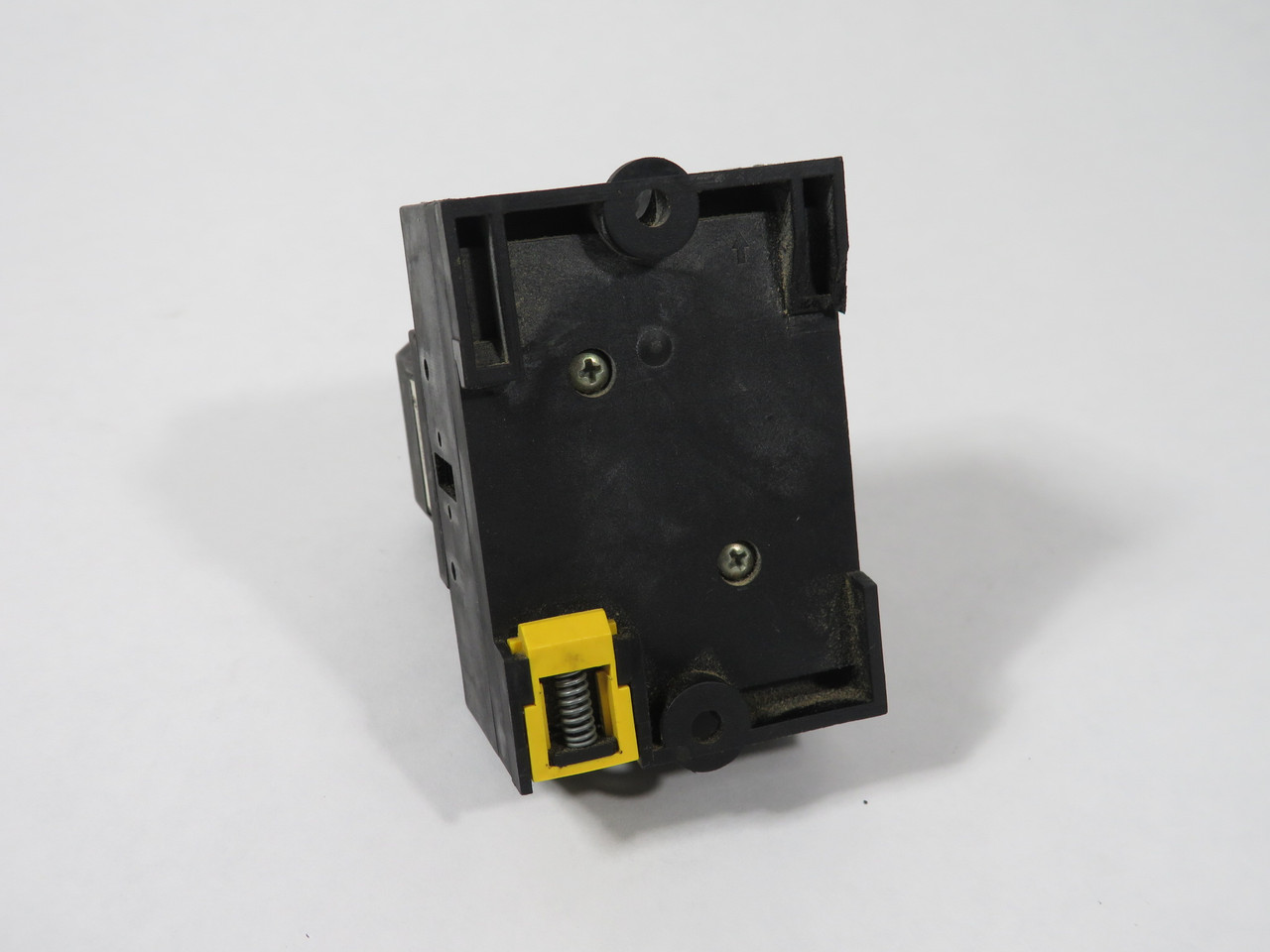 Salzer H225-41300 Disconnect Switch 25A 600V 3P SHELF WEAR/NO KNOB USED