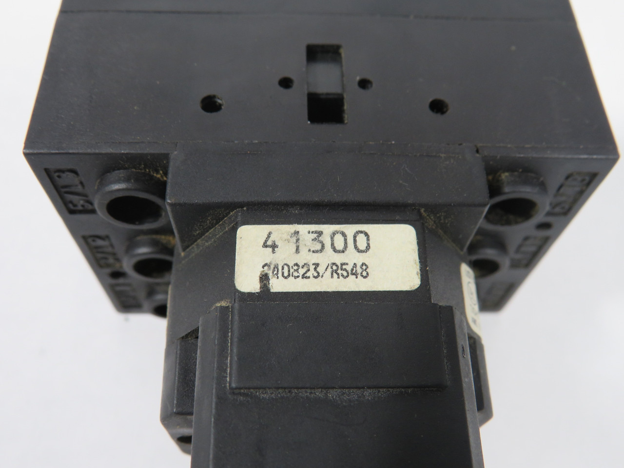 Salzer H225-41300 Disconnect Switch 25A 600V 3P SHELF WEAR/NO KNOB USED