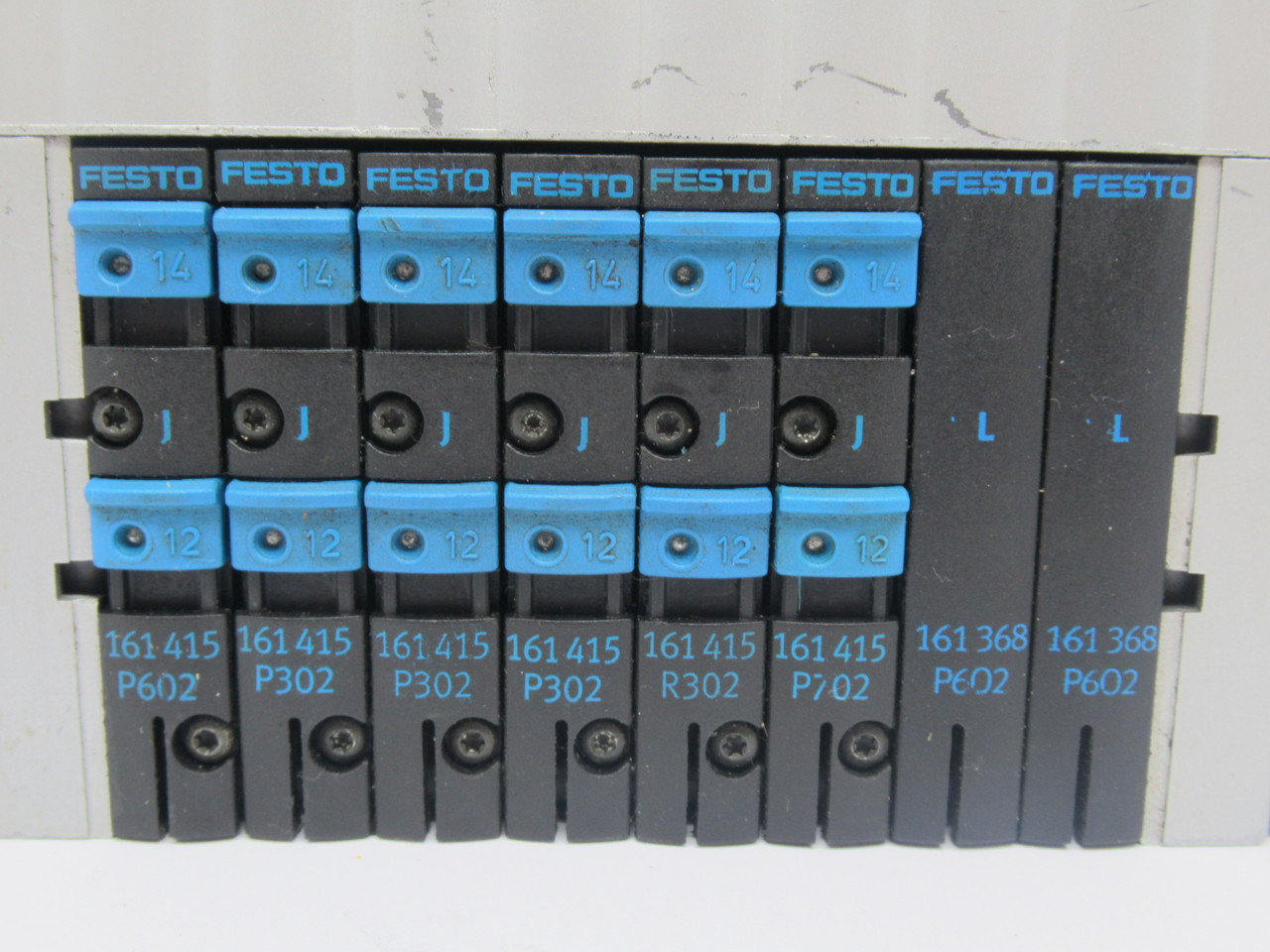 Festo CPV10-VI-10P-10-8C-FB-R-Y-6JLL Solenoid Valve Manifold Assembly USED