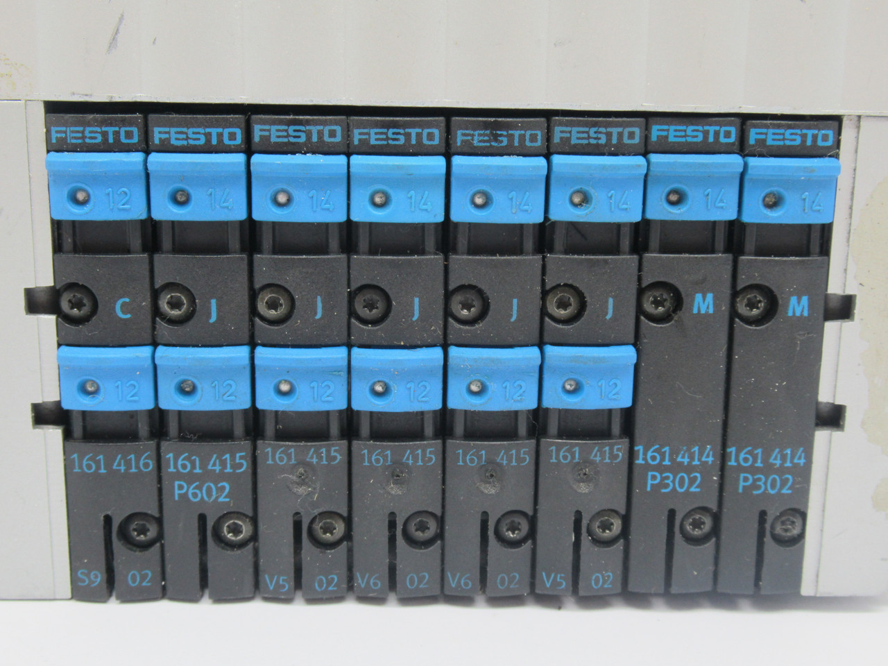 Festo CPV10-VI-10P-10-8C-FB-R-Y-C5JMM Solenoid Valve Manifold Assembly USED