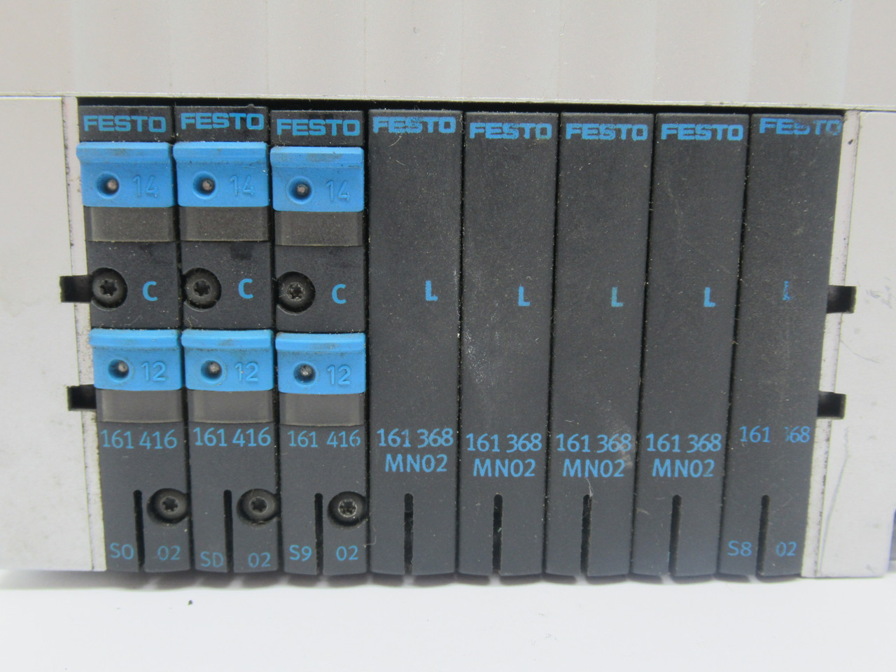 Festo CPV10-VI-10P-10-8C-FB-R-Y-3C5L Solenoid Valve Manifold Assembly USED