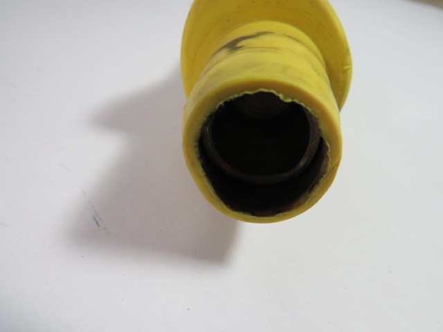 Leviton 16D37-UY Yellow Industrial 1-Pole Female Plug 600V 400A USED