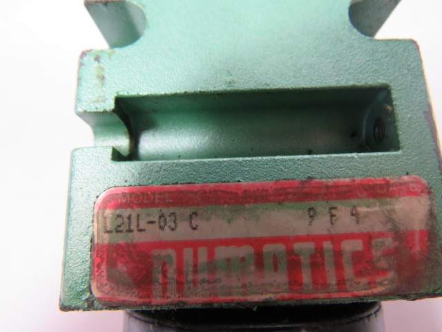 Numatics L21L-03C 3/8" Air Filter Regulator 250PSI USED