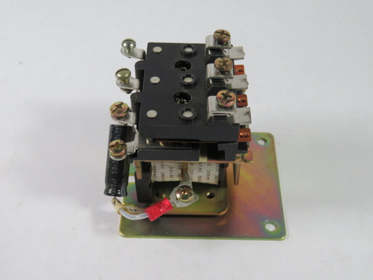 Omron MM3-UA Coil Screw Mount Relay 24VDC USED