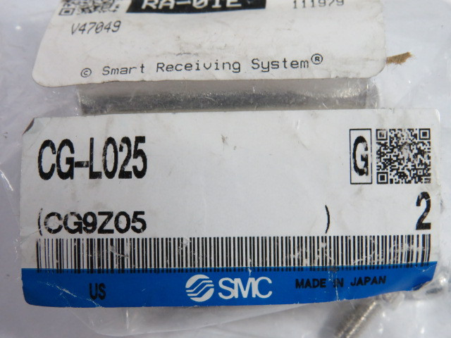 SMC CG-L025 Axial Foot Bracket 25mm 2/Package ! NWB !