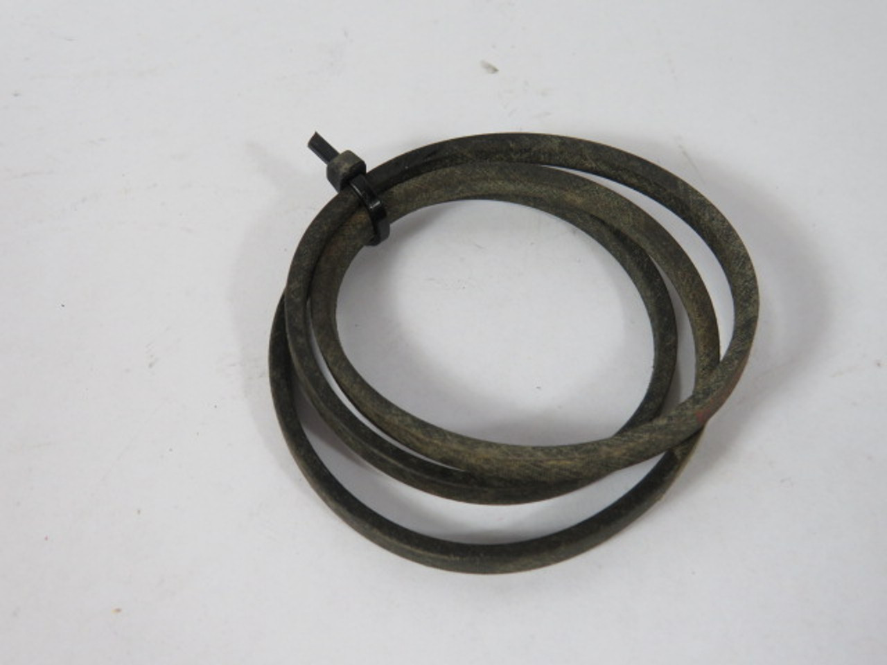Gates 0270 Low Horse Power V-Belt 24" Long .25" Wide ! NOP !