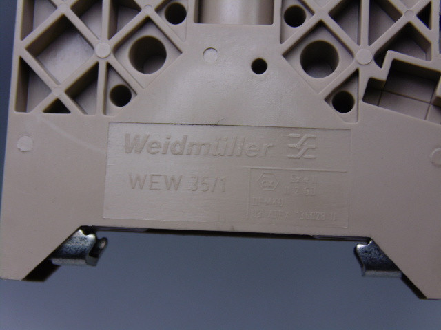 Weidmuller WEW-35/1 Terminal Block End Bracket W-Series USED