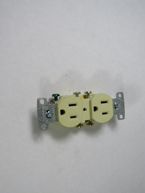 Hubbell RR15SWTR Tamper Resistant Duplex Receptacle 15A 125V 3W 2P USED