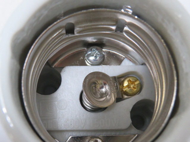 American Electric Lighting R58-51-11695 Light Socket 1/4"Tabs 1500W 600V NEW