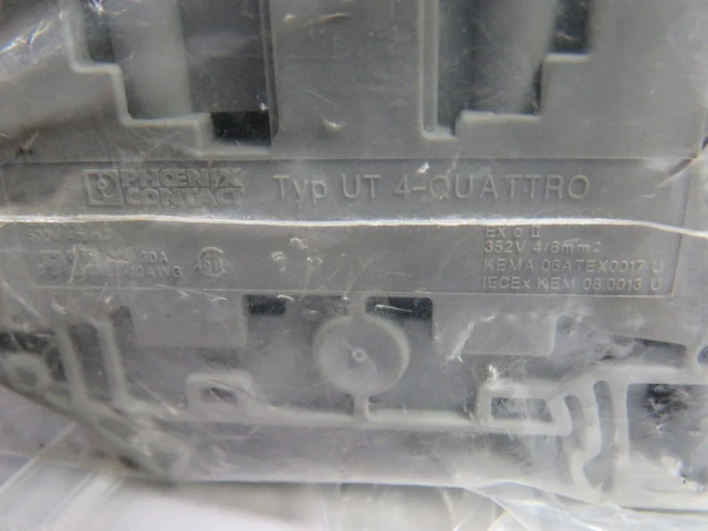 Phoenix Contact UT-4-QUATTRO Terminal Block Lot of 20 GREY USED