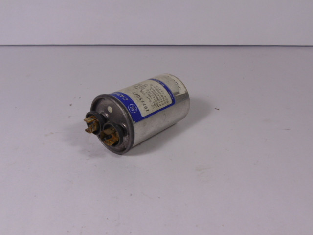 General Electric Z97F5067 Capacitor 12.5uf 370VAC 50/60Hz USED