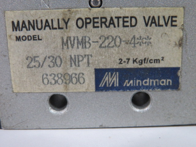 Mindman MVMB-220-4LB 2 Position Manual Valve 1/4" Port .15-.8mPa 5 Port USED
