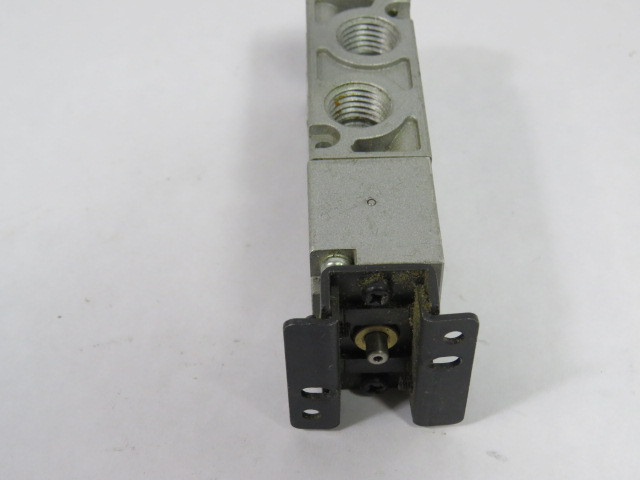 Mindman MVMB-220-4B1 2-Position Manual Valve Body 1/4"NPT .15-8mPa USED