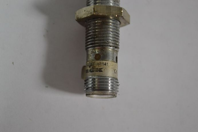 Turck BI4-M12-AP6X-H1141 Inductive Proximity Sensor 4mm 10-30VDC USED