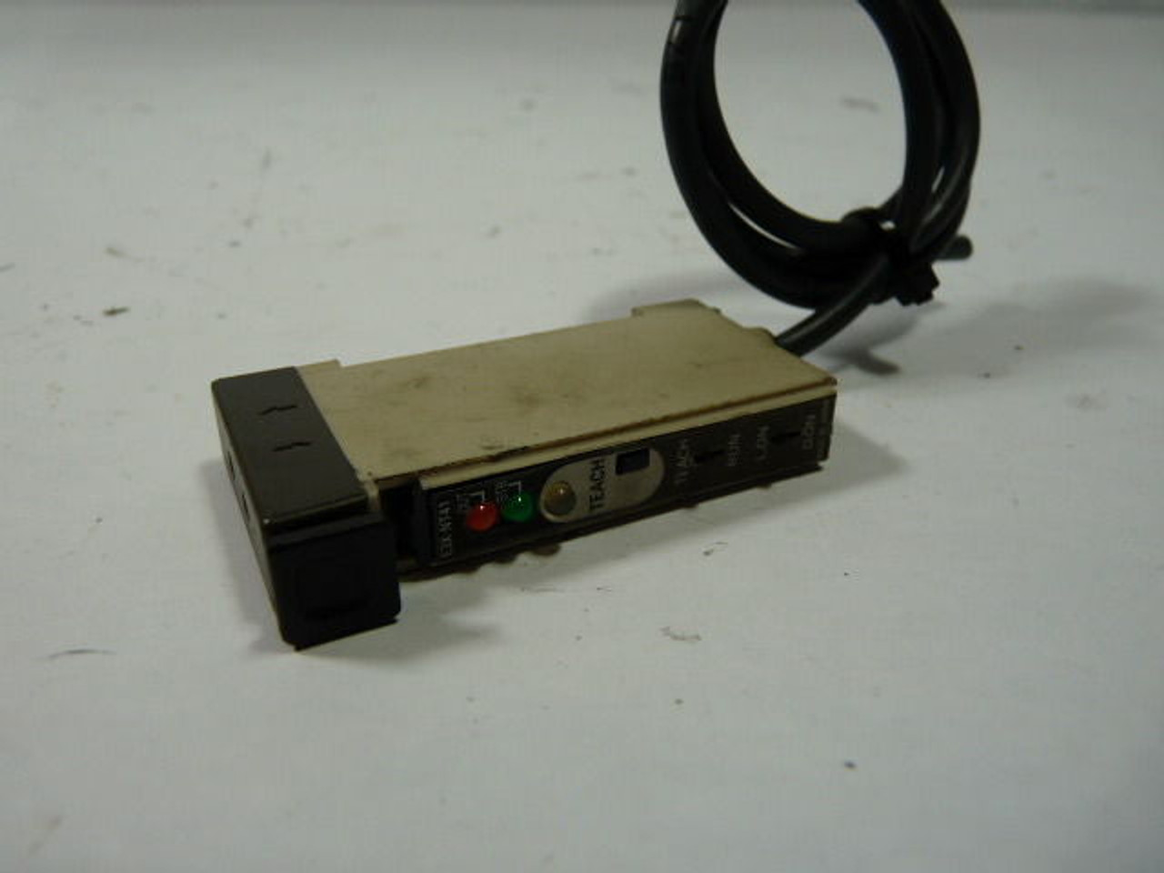 Omron E3X-NT41 Photoelectric Sensor 12-24VDC USED
