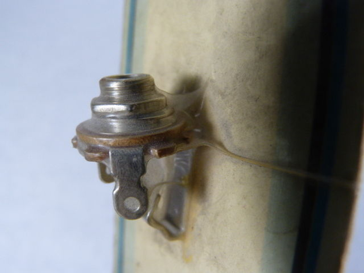 Mode Electronics 24-680-1 Mono Chassis Jack 1/4" ! NEW !
