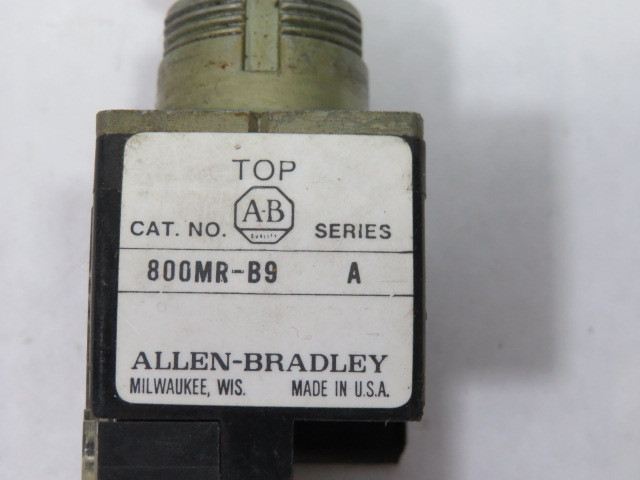 Allen-Bradley 800MR-B9D1 Ser A IEC Push Button 1NO Yellow Extended Head USED