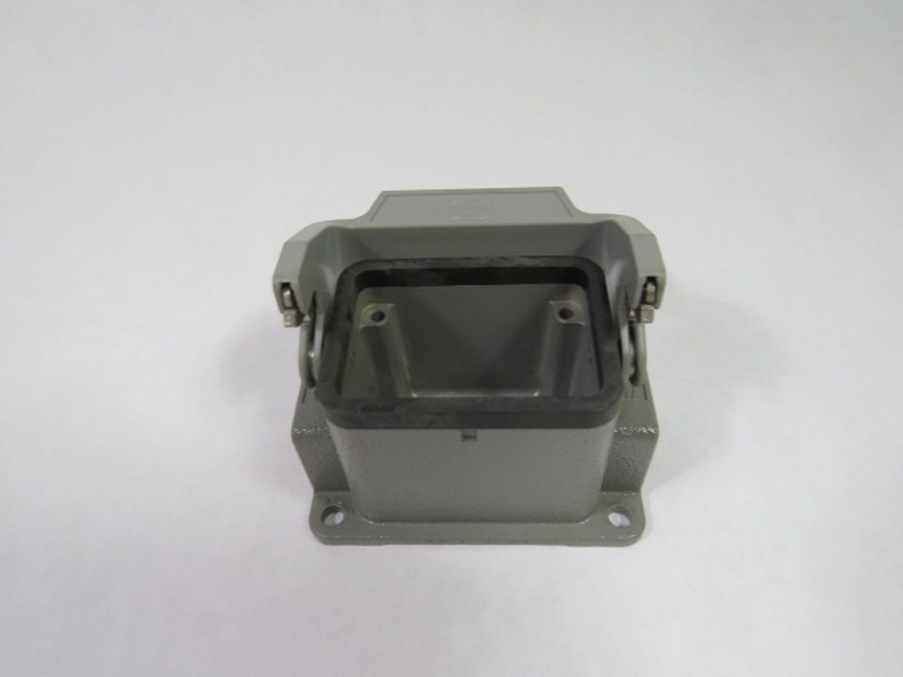 Harting 19302101290 HAN10B-HMC-ASG2-LB-M20 Side Entry Aluminum Housing USED