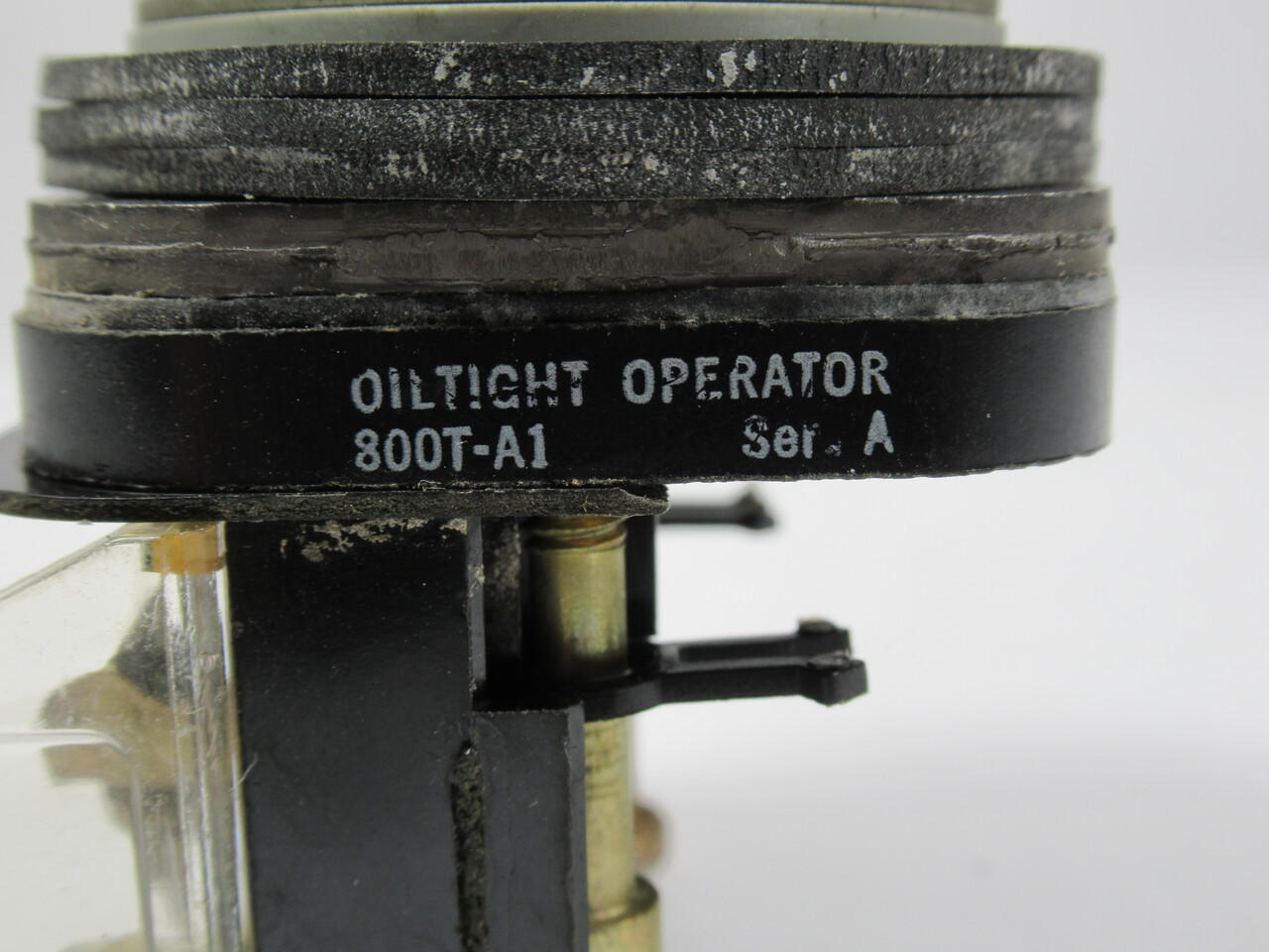 Allen-Bradley 800T-A1A Series A Push Button Green Flush Head 1NO 1NC USED